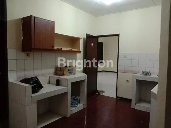 image DIJUAL RUMAH 2 LANTAI DI KELAPA GADING JAKARTA UTARA. DEKAT MALL KELAPA GADING (4)