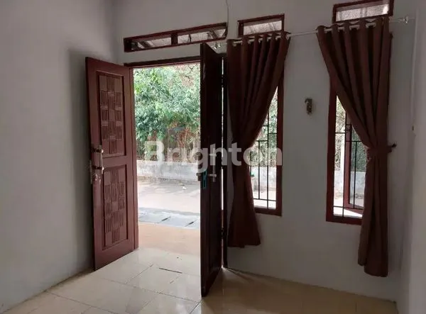 image DIJUAL CEPAT RUMAH KONTRAKAN 3 PINTU DI  KAYU GEDE, GRAHA RAYA DEKAT ALAM SUTERA, BSD, BINTARO, GADING SERPONG, KEMBANGAN, JAKSEL, JAKBAR, TANGSEL (1)