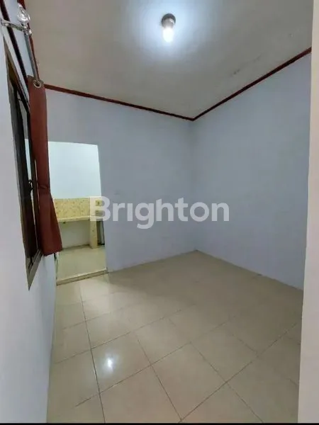 image DIJUAL CEPAT RUMAH KONTRAKAN 3 PINTU DI  KAYU GEDE, GRAHA RAYA DEKAT ALAM SUTERA, BSD, BINTARO, GADING SERPONG, KEMBANGAN, JAKSEL, JAKBAR, TANGSEL (4)