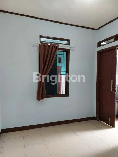 image DIJUAL CEPAT RUMAH KONTRAKAN 3 PINTU DI  KAYU GEDE, GRAHA RAYA DEKAT ALAM SUTERA, BSD, BINTARO, GADING SERPONG, KEMBANGAN, JAKSEL, JAKBAR, TANGSEL (5)