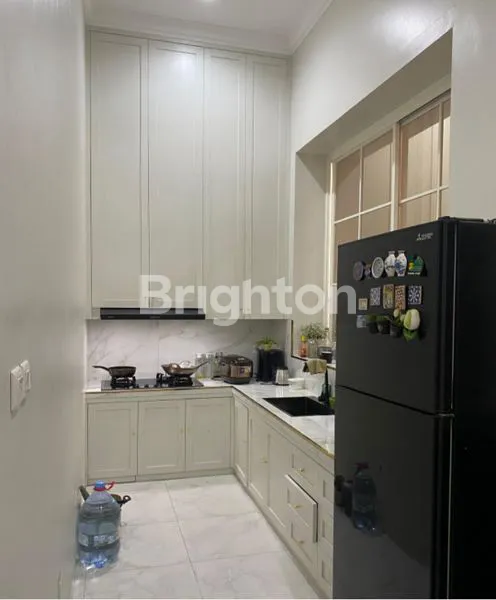 image PROPERTI PREMIUM: RUMAH MEGAH LUAS TANAH 300M2 LUAS BANGUNAN 550M2 FASILITAS LENGKAP (4)