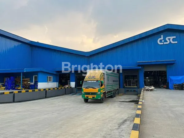 image GUDANG LUAS BERSIH TERAWAT SIAP PAKAI DI KAWASAN INDUSTRI DELTA SILICON, CIKARANG. (4)