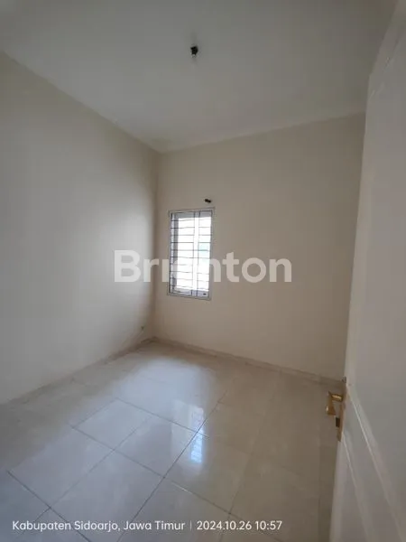 image RUMAH DI LINGKUNGAN ASRI (5)