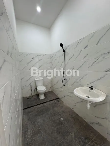 image RUMAH JEJER 2 DI DAERAH WARU SIAP HUNI, HYAMAN (7)