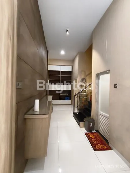 image  DI JUAL RUMAH ISTIMEWA • KOMPLEK GRAHA METROPOLITAN - GOLF VIEW - FULL FURNISHED MEWAH - LEBAR 8 METER (3)