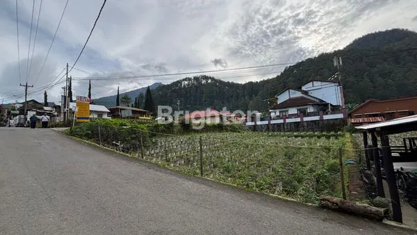 image DI JUAL TANAH POSISI DI HOEK DI TAWANGMANGU (3)
