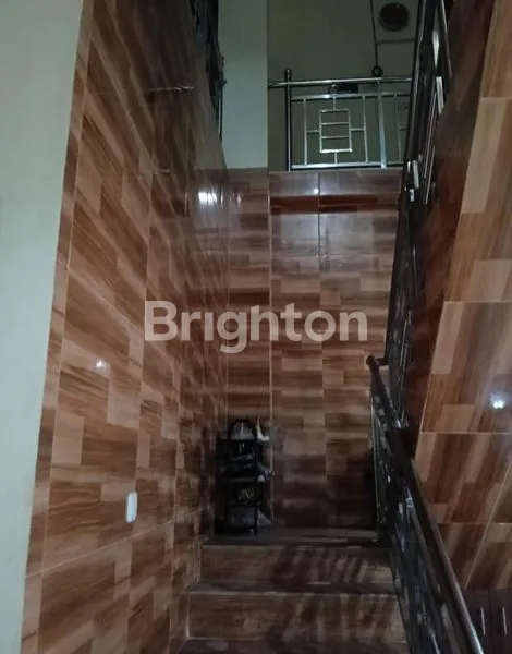 image RUMAH 3 LANTAI SANGAT STRATEGIS DI PAMULANG TANGERANG SELATAN (8)