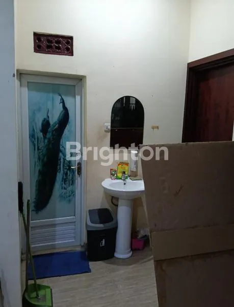image RUMAH 3 LANTAI SANGAT STRATEGIS DI PAMULANG TANGERANG SELATAN (3)