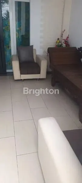 image JUAL RUMAH 2 LANTAI FULL FURNISH BABATAN PRATAMA WIYUNG SURABAYA BARAT (2)