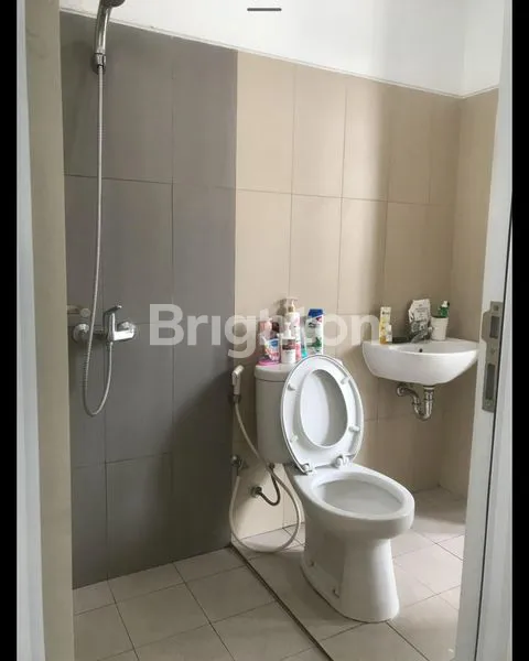 image RUMAH 2 LT FURNISH DI MALIBU GADING SERPONG TANGERANG (5)