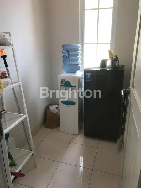 image RUMAH 2 LT FURNISH DI MALIBU GADING SERPONG TANGERANG (3)