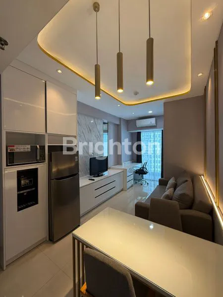 image FURNISH FASILITAS LENGKAP APARTMENT BENSON DI SURABAYA BARAT JAWA TIMUR. NYAMAN DAN MEWAH. 2BEDROOM DEKAT CITRALAND, ORCHARD, TANGLIN, PTC, PINTU MASUK TOLL, PAKUWON INDAH.  (1)