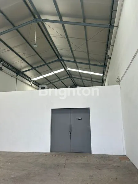 GUDANG SENTRAL ROMOKALISARI ADA KANTOR SUPER RAPIH LOKASI STRATEGIS