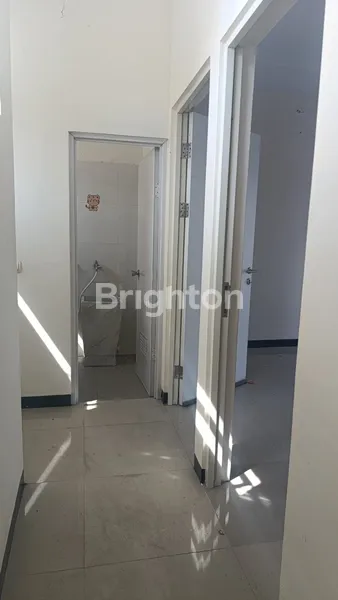 image RUMAH AREA ANVAYA SIDOARJO SEMI FURNISH ROW JALAN 12 METER (4)