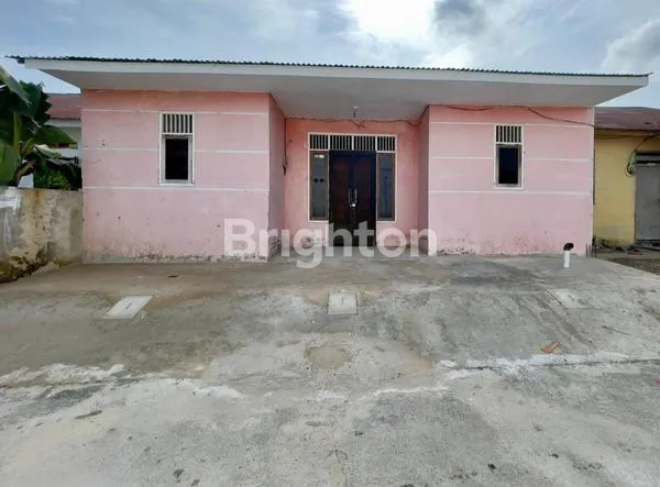 image RUMAH KOS 7 KAMAR STRATEGIS BELAKANG UIR, SHM, SIAP HUNI (1)