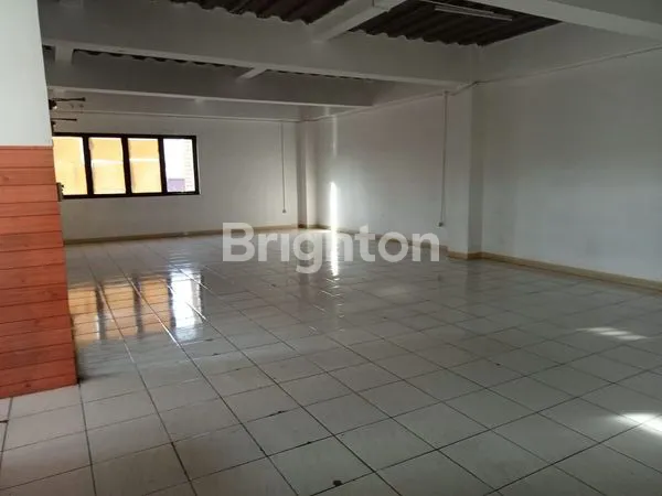 image DI SEWAKAN GUDANG 3 LANTAI PINGGIR JALAN RAYA, BATU CEPER, TANGERANG (4)