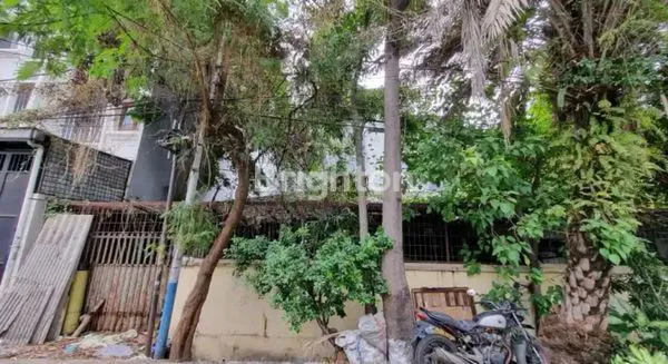 image RUMAH HITUNG TANAH 208M² PREMIUM DI JELAMBAR JAKARTA BARAT (3)