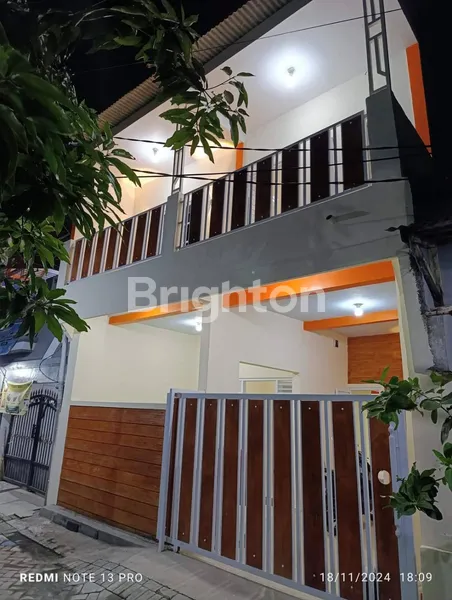 image DIJUAL RUMAH 2 LANTAI DI BLURU PERMAI SIDOARJO KOTA HANYA 560 JUTA  (1)