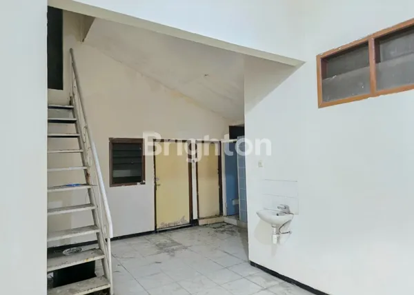 image RUMAH DI PUSAT SURABAYA (7)