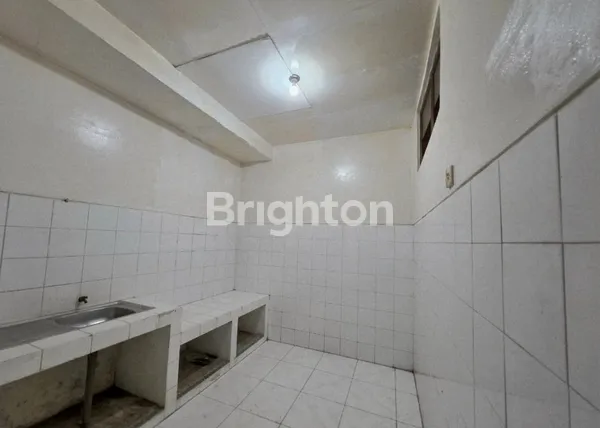 image RUMAH DI PUSAT SURABAYA (8)