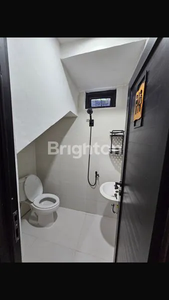 image RUMAH MODERN SKANDINAVIA LOKASI DEKAT  GRAHA RAYA (2)