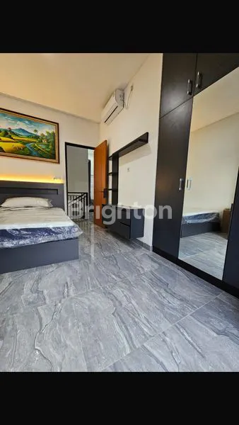 image RUMAH MODERN SKANDINAVIA LOKASI DEKAT  GRAHA RAYA (6)