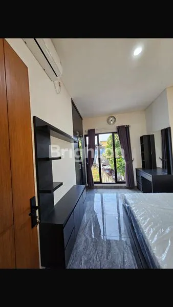 image RUMAH MODERN SKANDINAVIA LOKASI DEKAT  GRAHA RAYA (7)