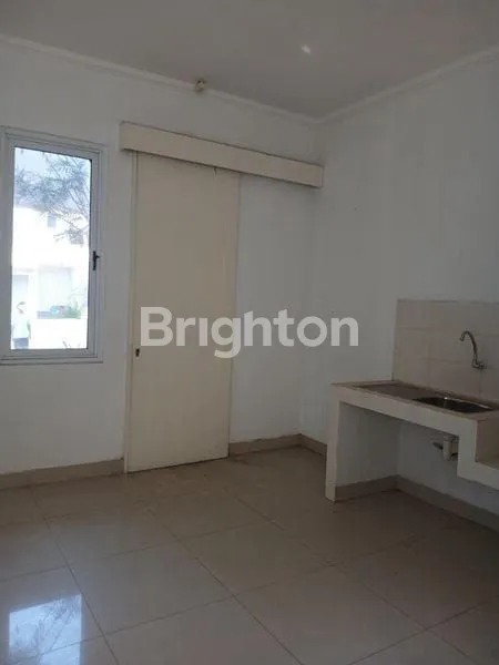 image RUMAH 2 LANTAI CLUSTER GREENWICH BSD CITY TANGERANG (8)