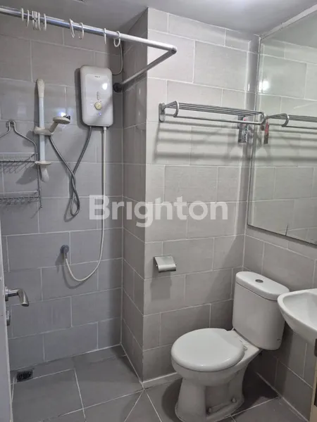 image ANDERSON PAKUWON INDAH SURABAYA BARAT LT 10 FURNISHED VIEW POLL NEGO (6)