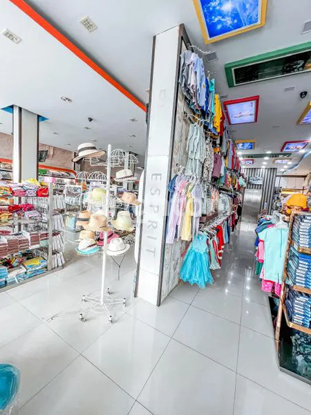 image RUKO MEWAH 4 LANTAI FULL FURNISH DI SETIA BUDI - PUSAT BISNIS MEDAN (3)