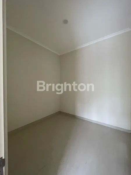 image RUMAH MANGGA PONDOK TJANDRA, BARU GRESS MINIMALIS, DEKAT MERR 2C (4)