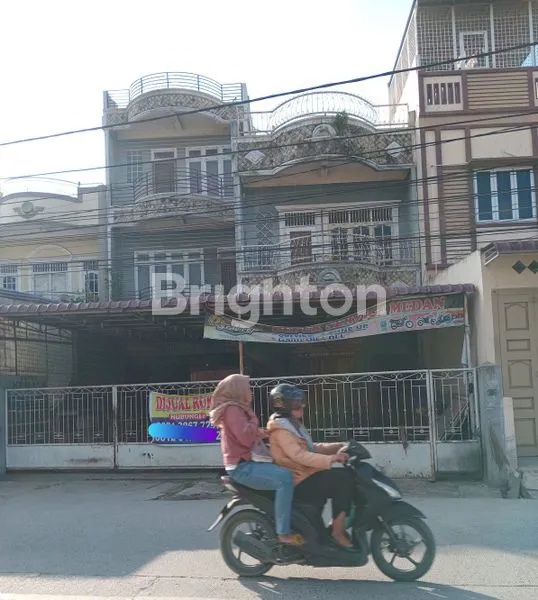 image RUMAH JL.DENAI, 3 LANTAI STRATEGIS DI KAWASAN BISNIS MEDAN DENAI (2)