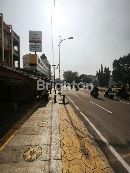 image TANAH STRATEGIS PINGGIR JALAN BESAR, DI JALAN LAPANGAN BOLA, KEBON JERUK JAKARTA BARAT (3)