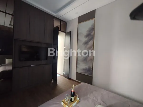 image RUMAH CIPUTRA CRYSTAL, SIAP HUNI FULL FURNISHED (2)
