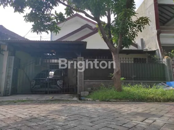 image SELANGKAH RAYA MERR RUMAH SECOND PONDOK NIRWANA DIJUAL CEPAT, DEKAT PUSAT PERBELANJAAN, LOKASI SANGAT STRATEGIS (1)