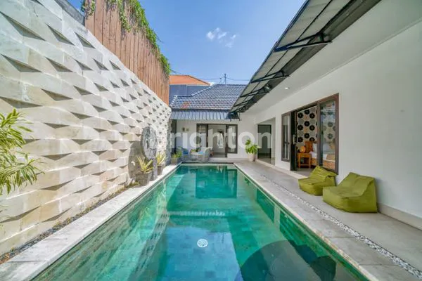 image DISEWAKAN VILLA MEWAH MINIMALIS DI JIMBARAN (1)