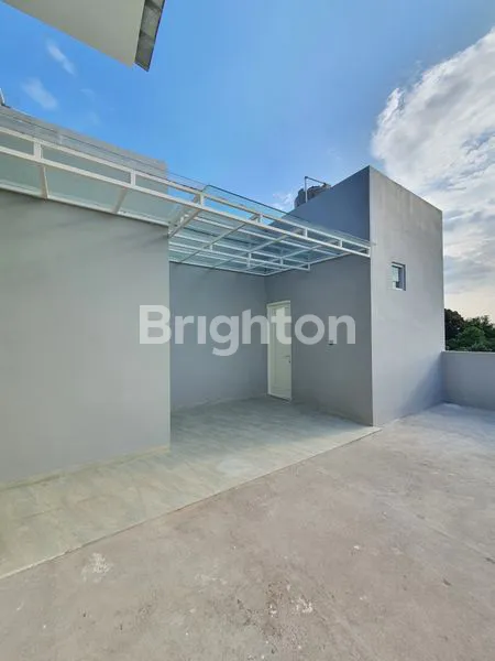 image RUMAH ISTIMEWA LUAS & SIAP HUNI DI BSD (7)