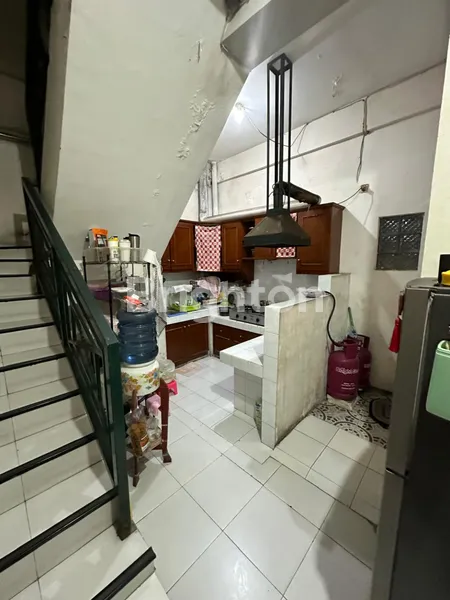 image RUKO 3 LANTAI NIRWANA EKSEKUTIF (6)