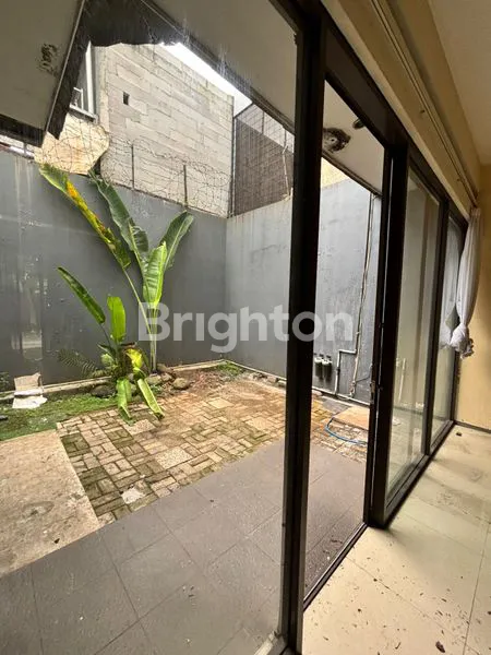 image RUMAH BSD CITY, CLUSTER GOLDEN PARK - TANGERANG, SIAP HUNI DAN BEBAS BANJIR (8)