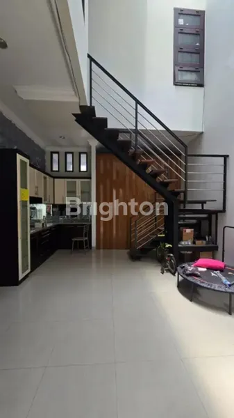 image DISEWAKAN RUMAH MINIMALIS TERAWAT SIAP PAKAI DI PAKUWON CITY (6)