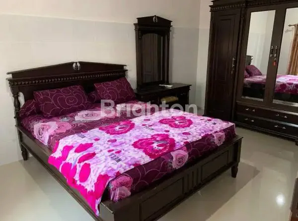 image RUMAH MEWAH 3KT FULL FURNISH DI SESETAN - SIAP HUNI TINGGAL BAWA KOPER (4)