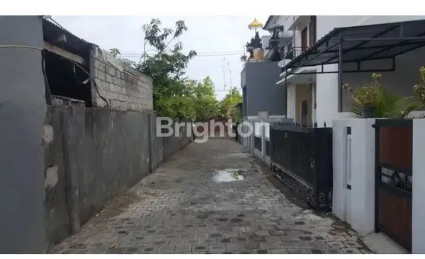 image RUMAH MEWAH 3KT FULL FURNISH DI SESETAN - SIAP HUNI TINGGAL BAWA KOPER (7)