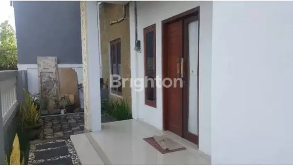image RUMAH MEWAH 3KT FULL FURNISH DI SESETAN - SIAP HUNI TINGGAL BAWA KOPER (8)