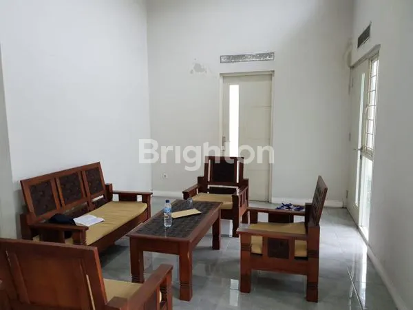 image RUMAH POJOK PREMIUM 3+1KT DI PURI SURYA JAYA, SIAP HUNI (3)
