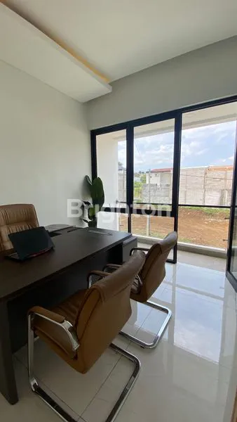 image RUMAH 2 LANTAI MINIMALIS DEKAT TOL MADYOPURO, MALANG TIMUR (8)