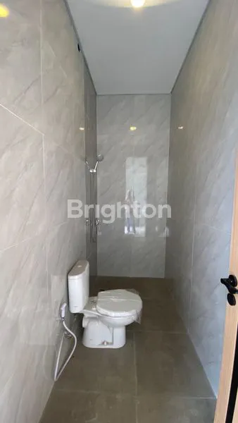 image RUMAH 2 LANTAI MINIMALIS DEKAT TOL MADYOPURO, MALANG TIMUR (6)