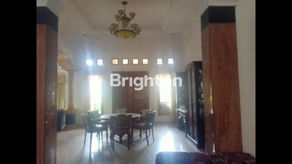 image RUMAH MEWAH 2 LANTAI + GAZEBO DI CIMANGGIS, LT 700M² SIAP HUNI (5)