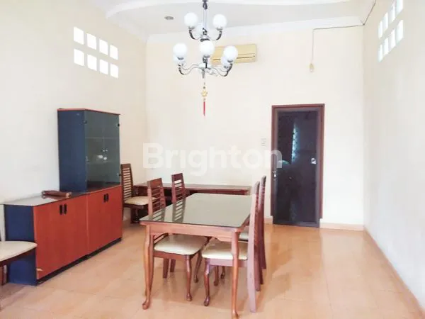 image  DI JUAL / SEWA RUKO SIAP HUNI - 3,5 TINGKAT - DI PUSAT INTI KOTA - LOKASI STRATEGIS - JL AIRLANGGA - ZAINUL ARIFIN - MEDAN (5)