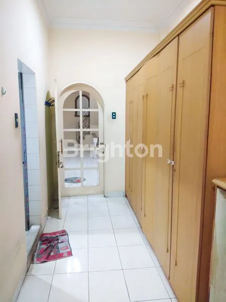 image  DI JUAL / SEWA RUKO SIAP HUNI - 3,5 TINGKAT - DI PUSAT INTI KOTA - LOKASI STRATEGIS - JL AIRLANGGA - ZAINUL ARIFIN - MEDAN (8)