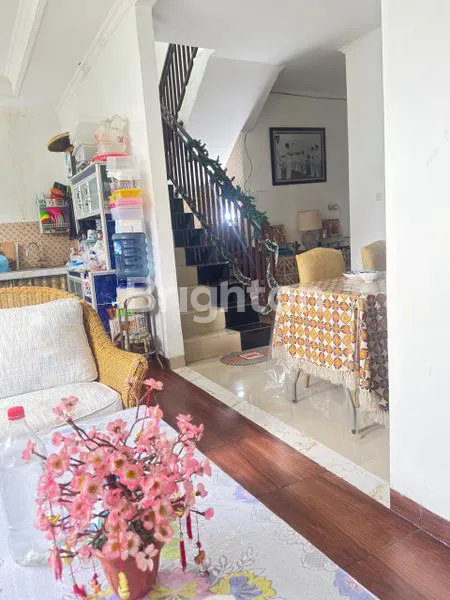 image RUMAH 2 LANTAI SIAP HUNI DI KEMANG REGENCY, DEKAT TOL KAYU MANIS (4)